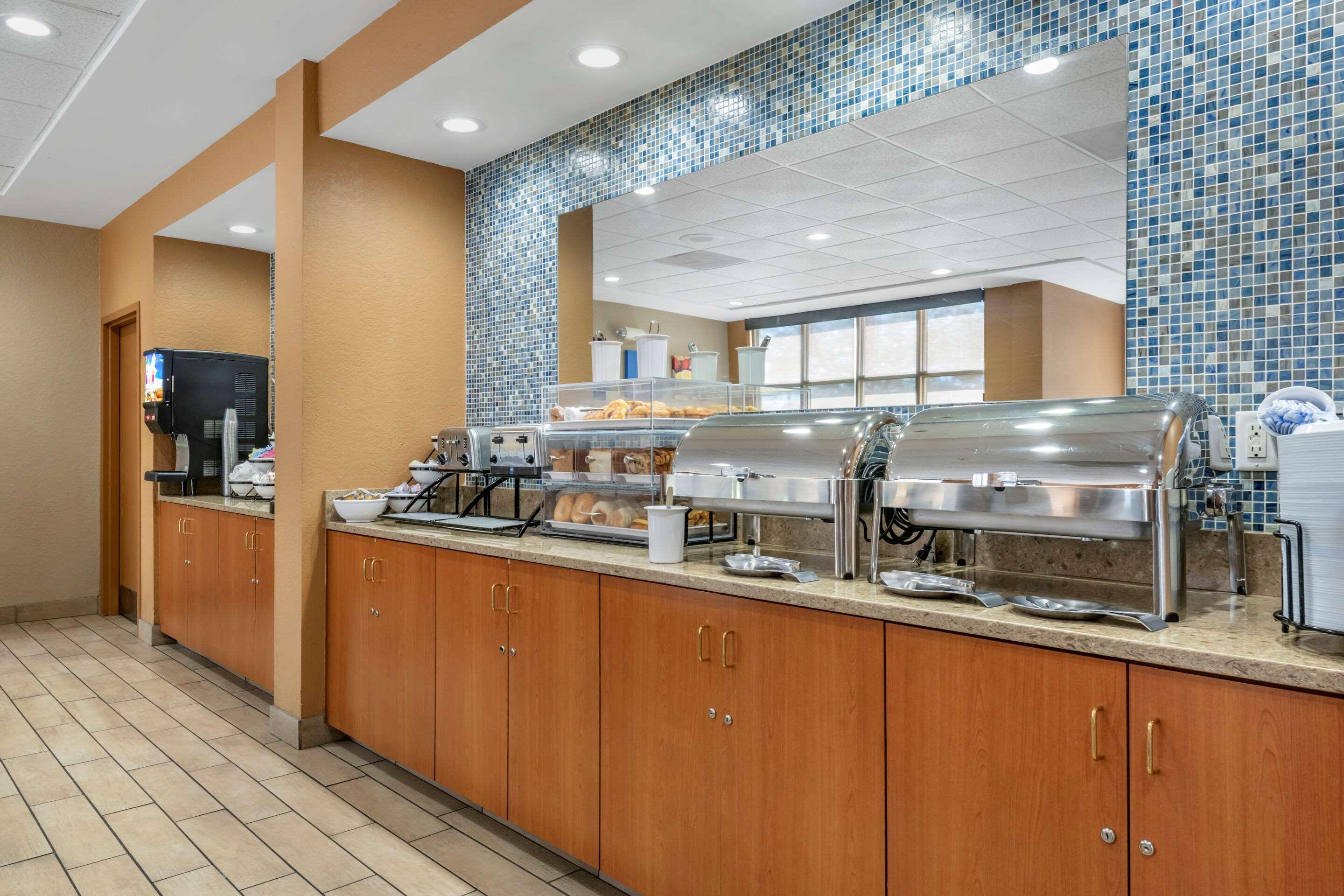 Comfort Inn & Suites Orlando North Сенфорд Екстер'єр фото